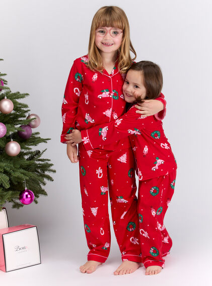 Kids' Christmas scene pyjamas in a bag
